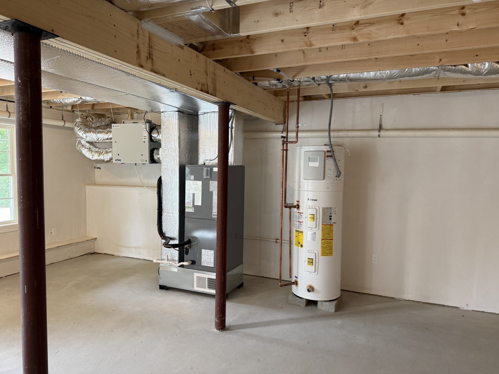 main property photo 29