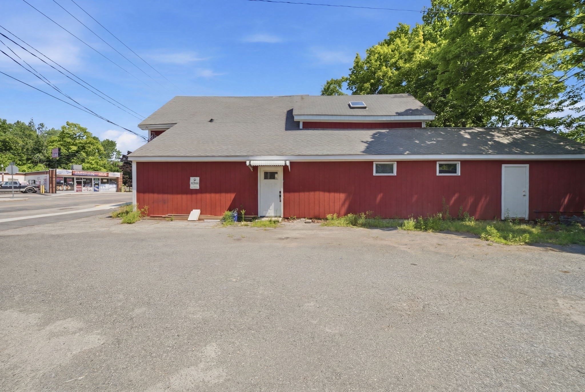 main property photo 2