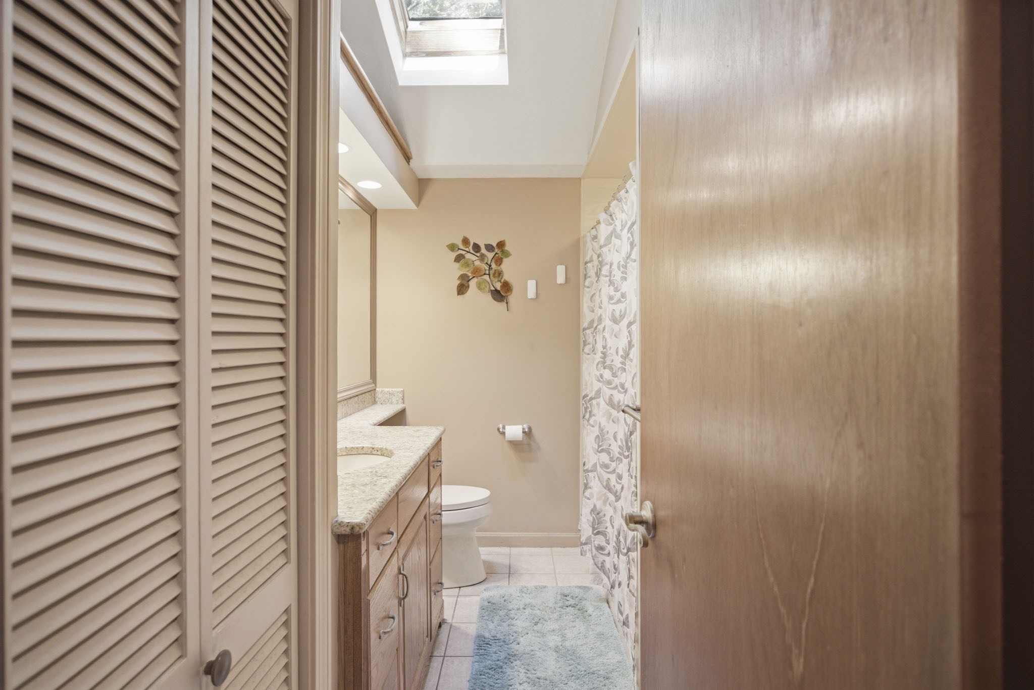 main property photo 18