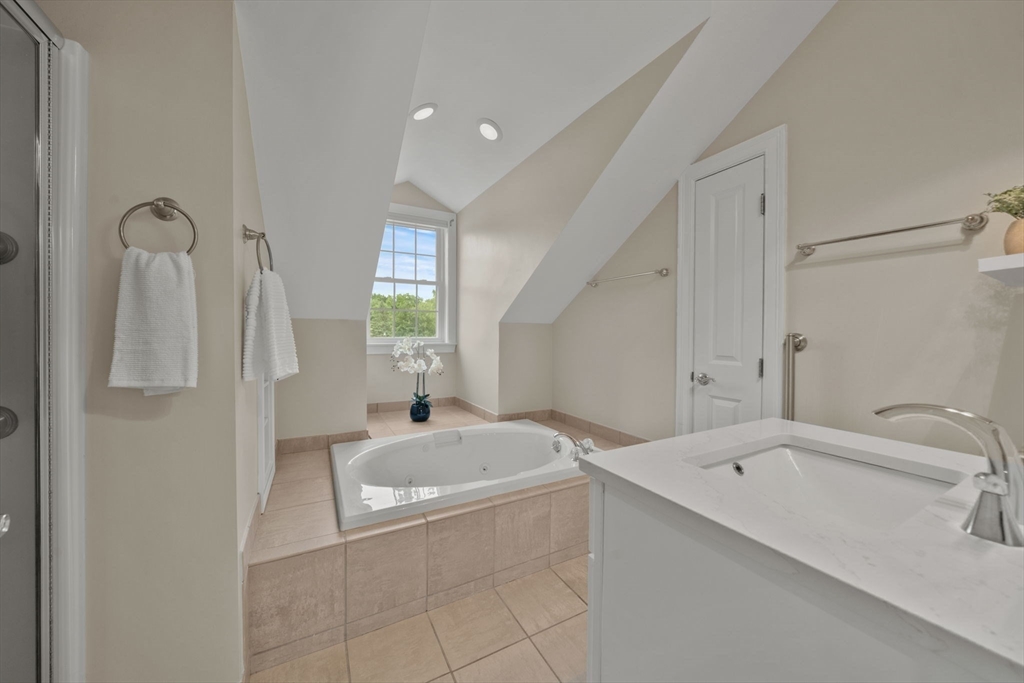 property viewer photo 19