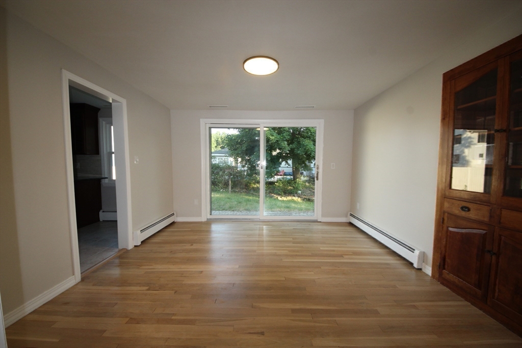 property viewer photo 18