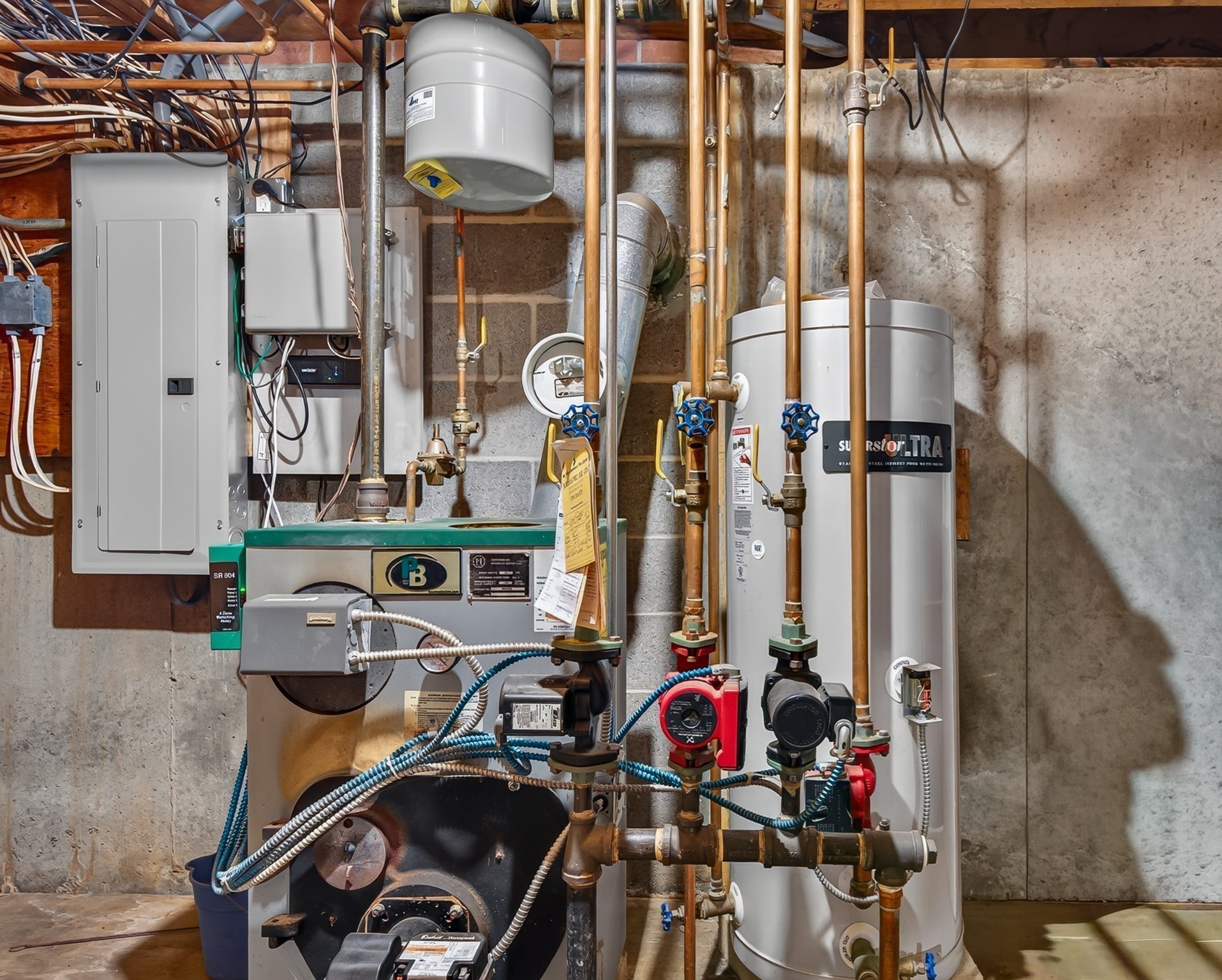 main property photo 28