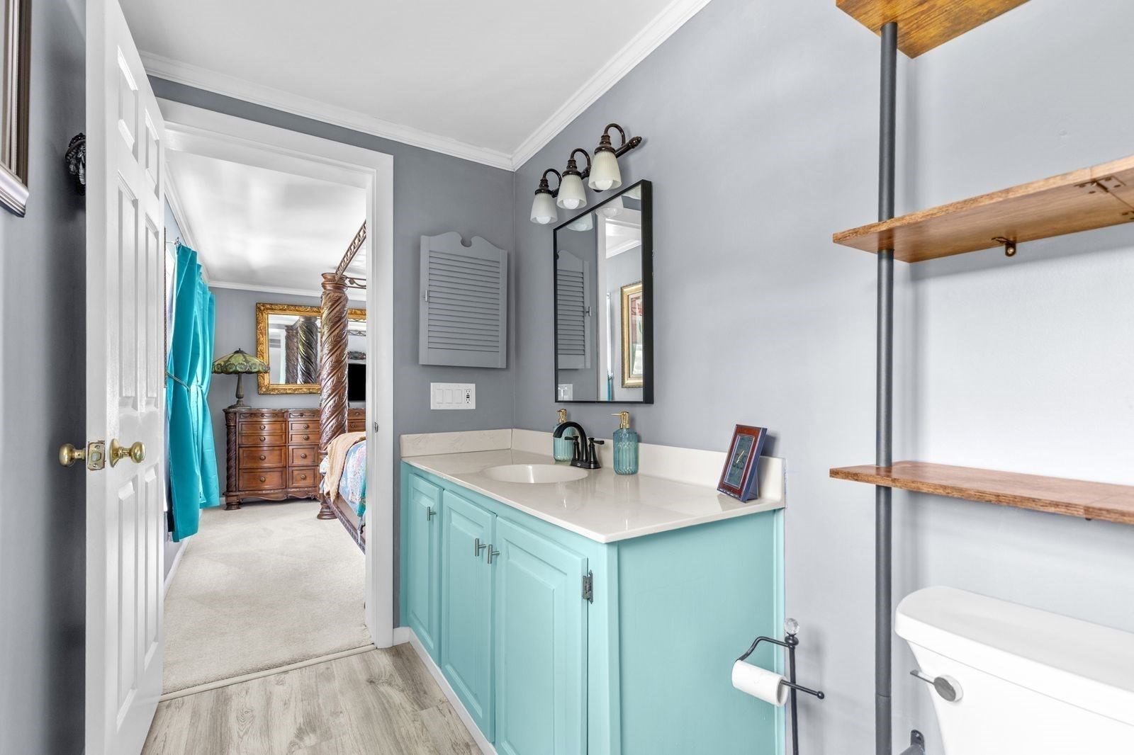 main property photo 16