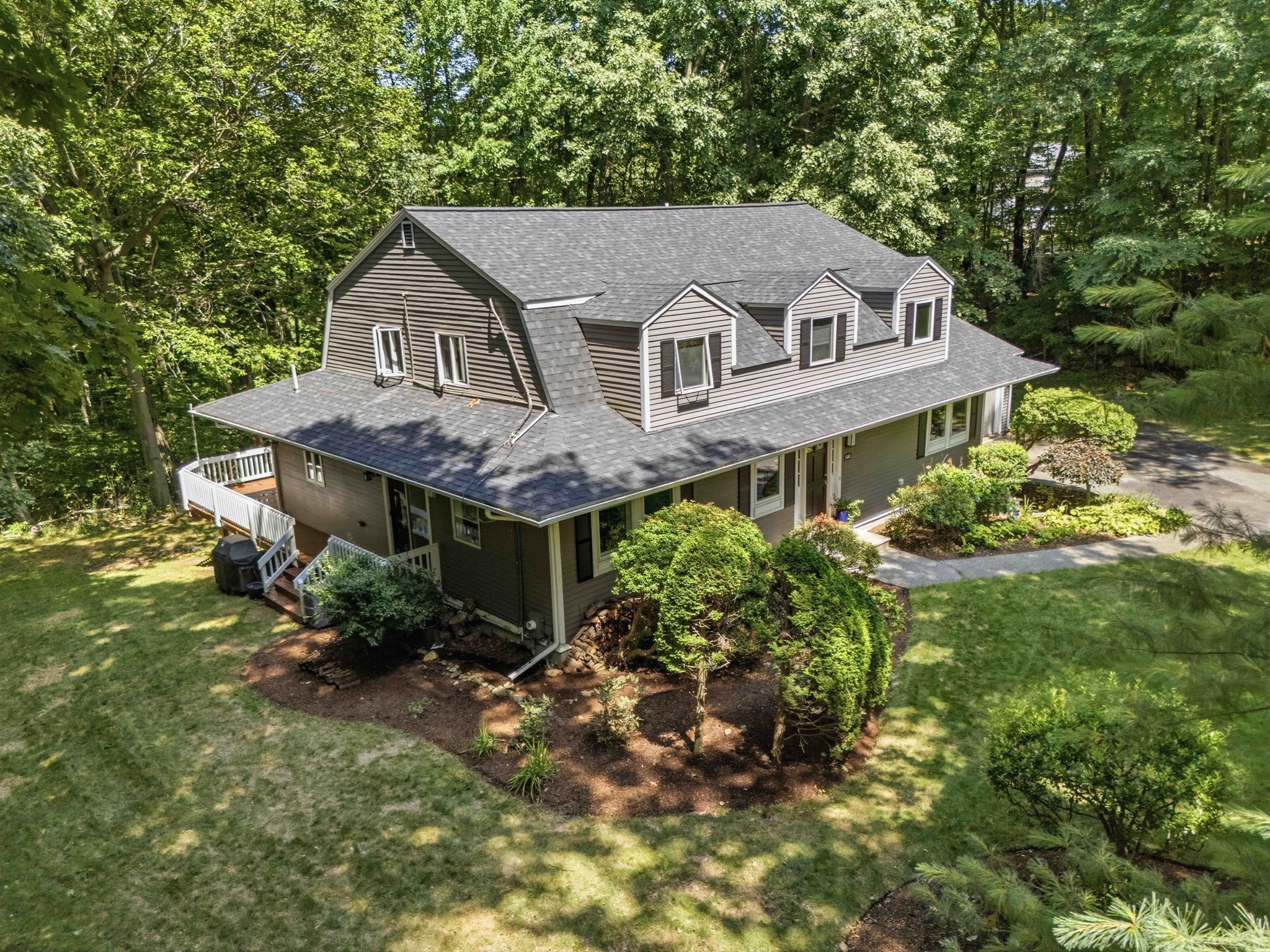 main property photo 34