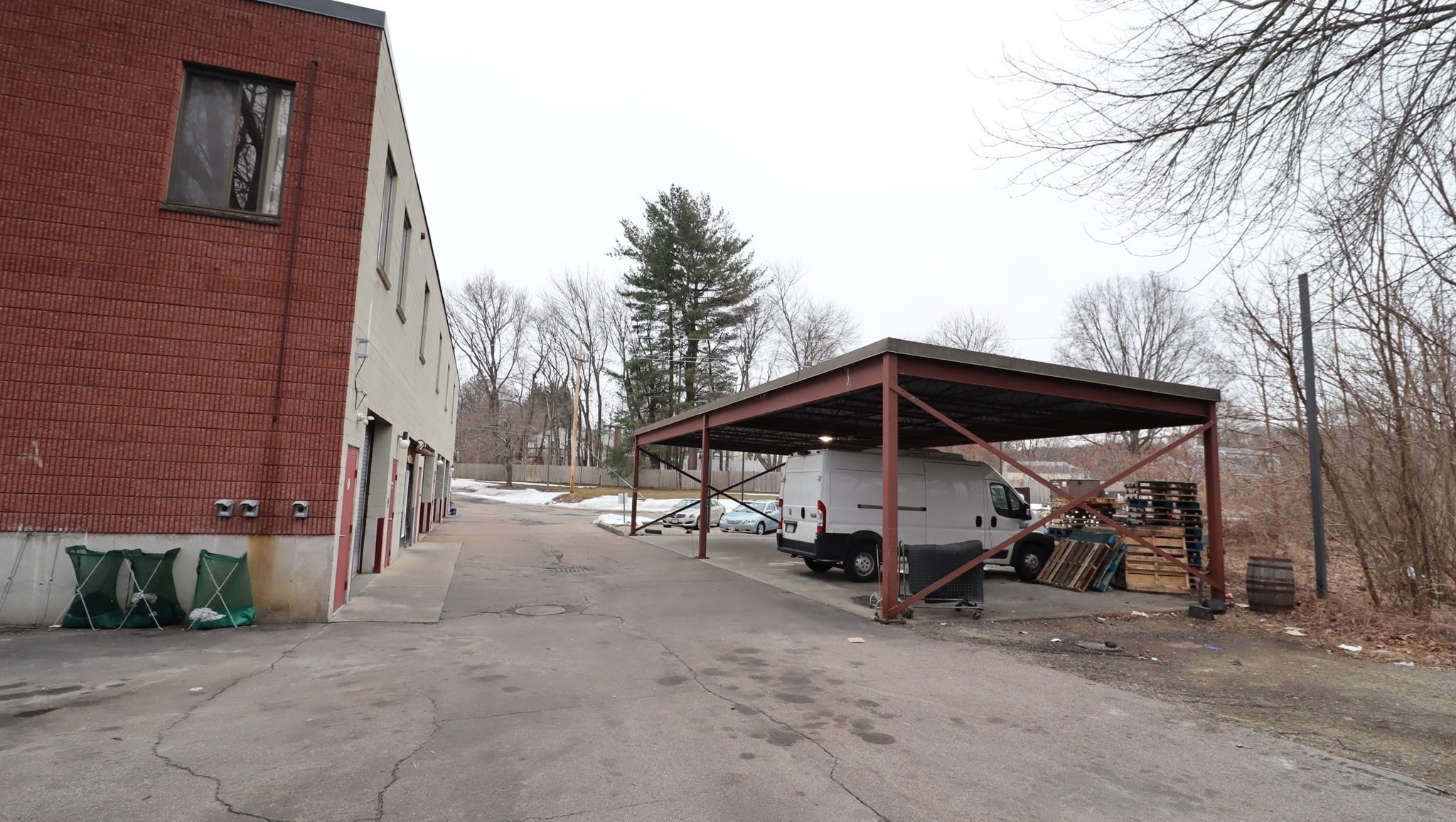 main property photo 14