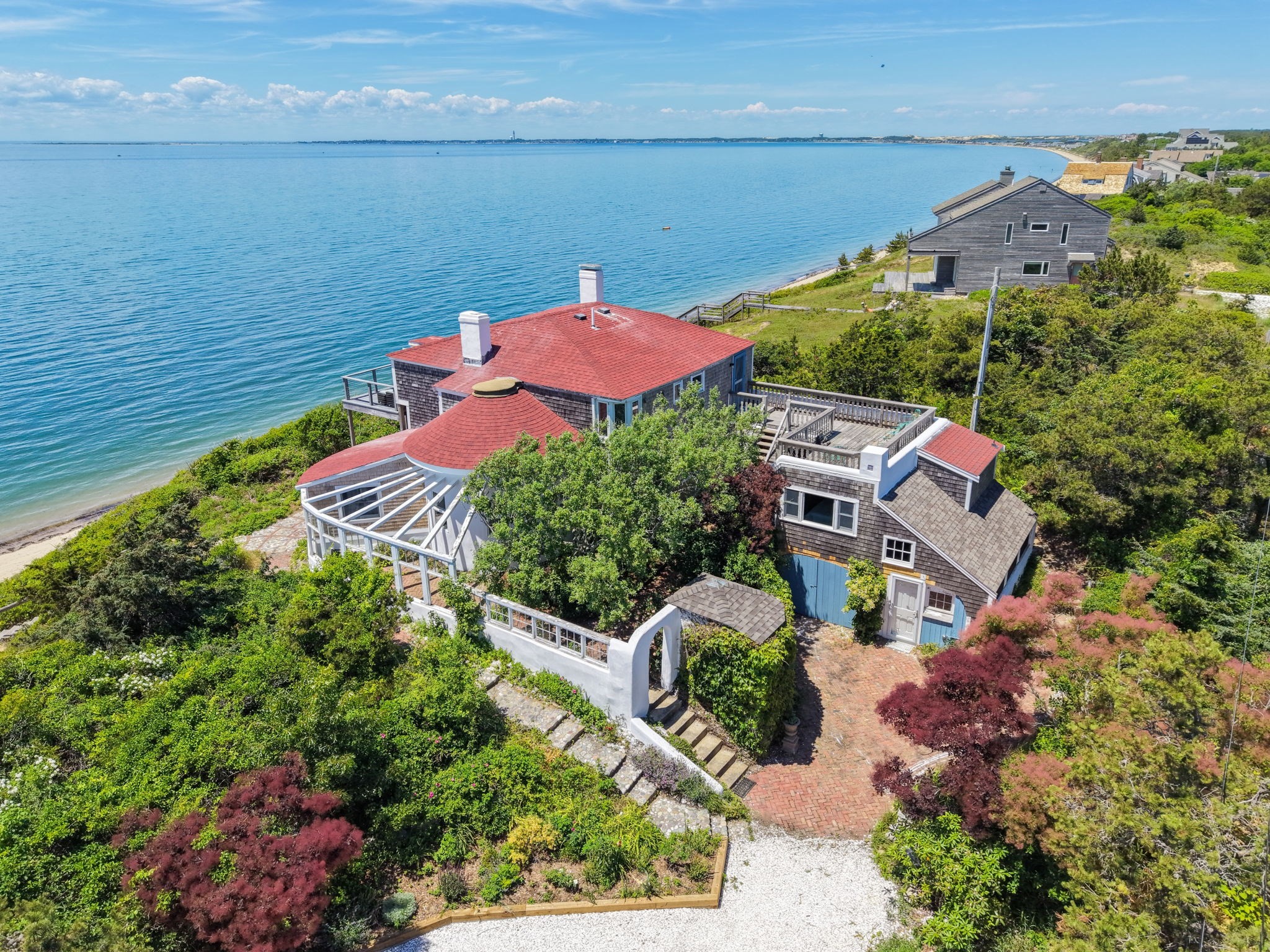 main property photo 40