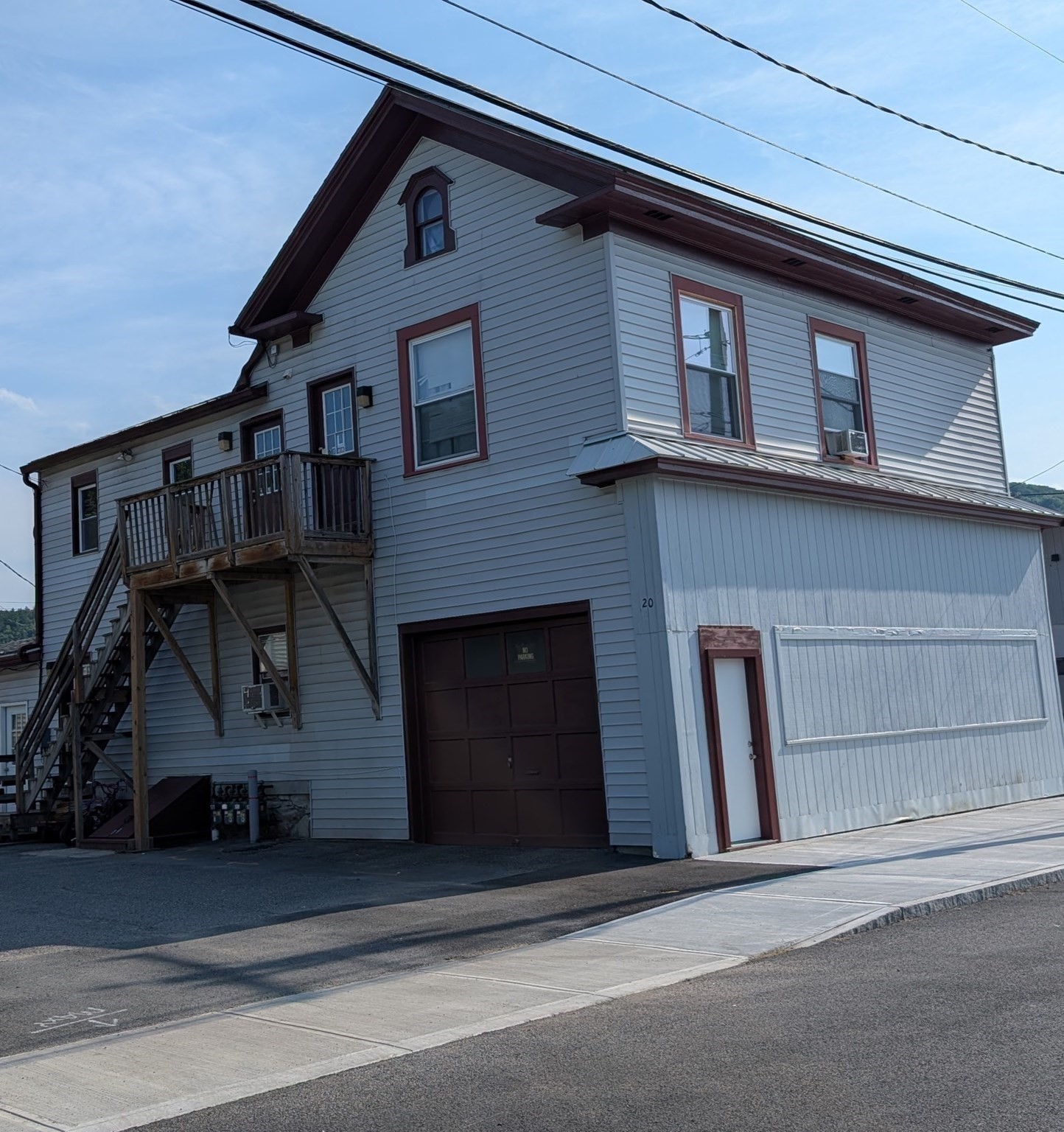 main property photo 14