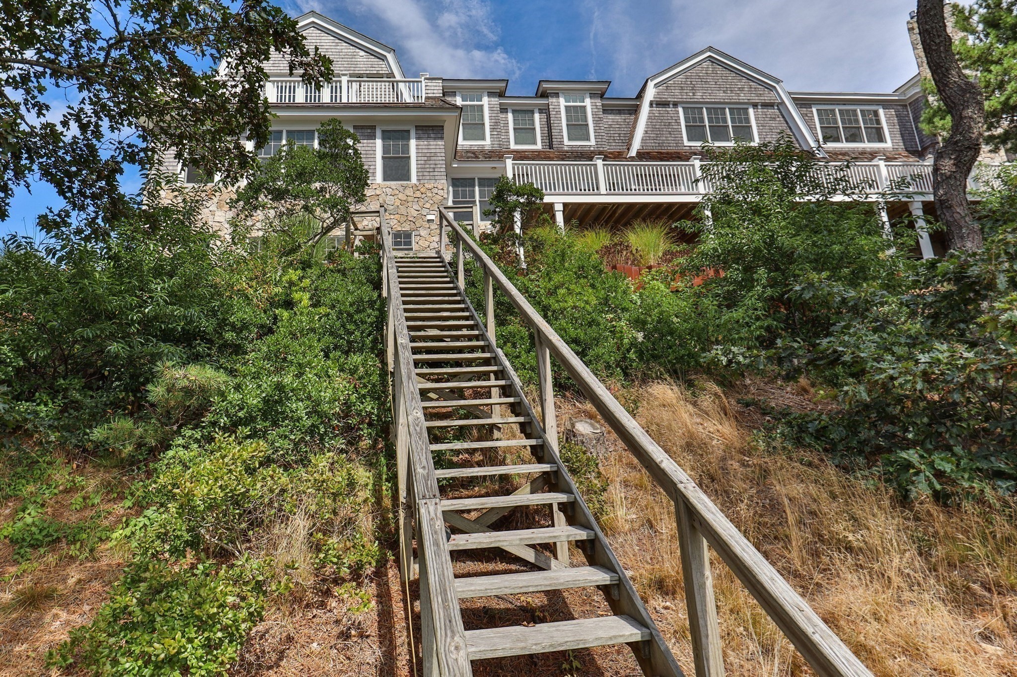 main property photo 31