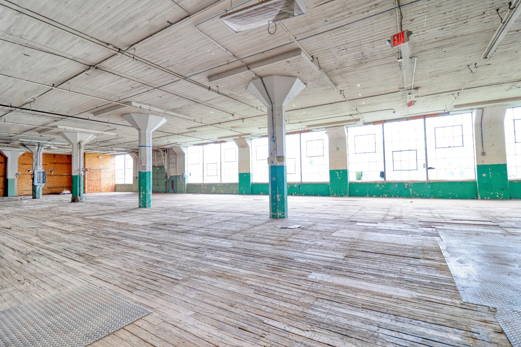 main property photo 17