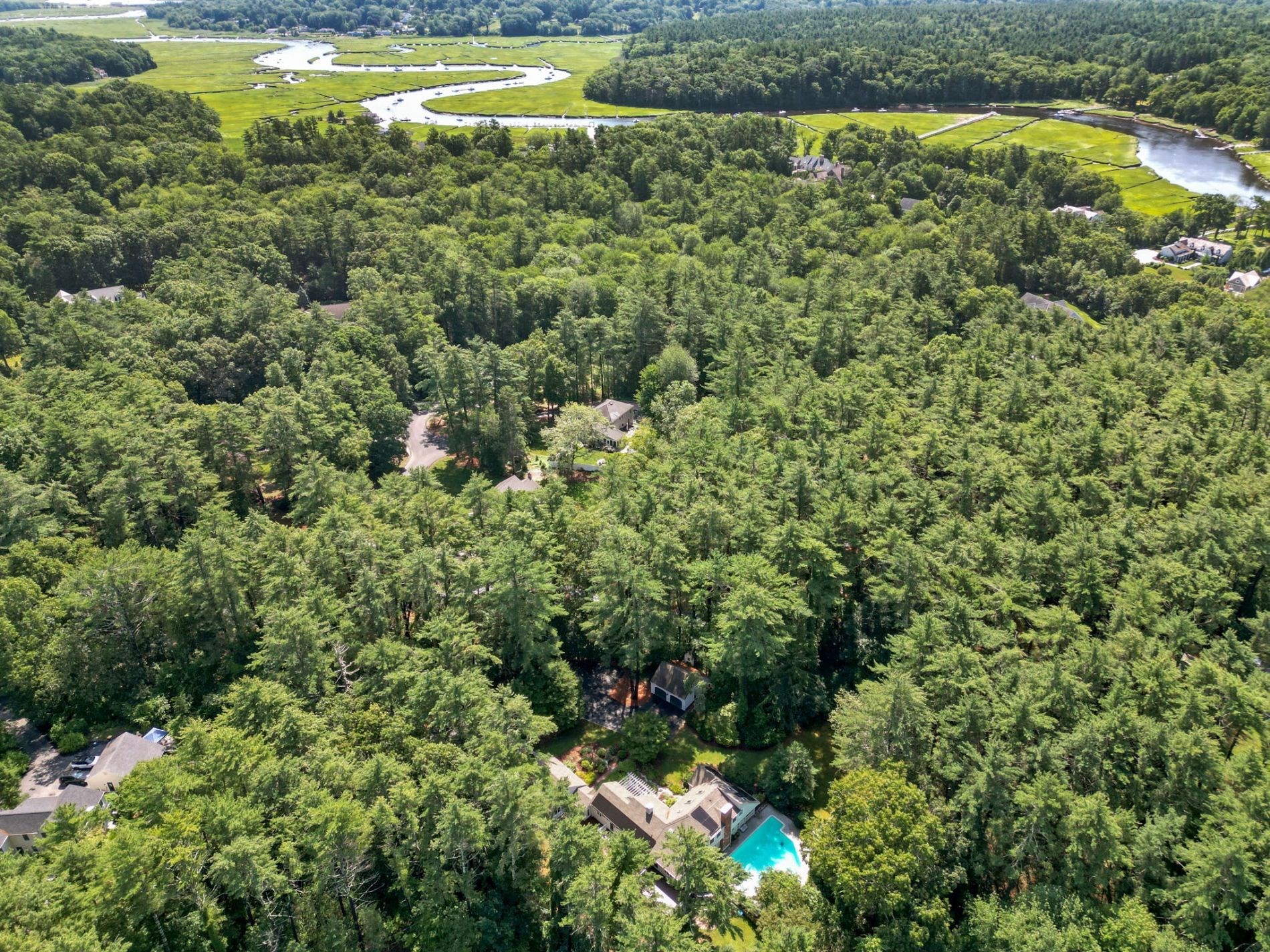 main property photo 37