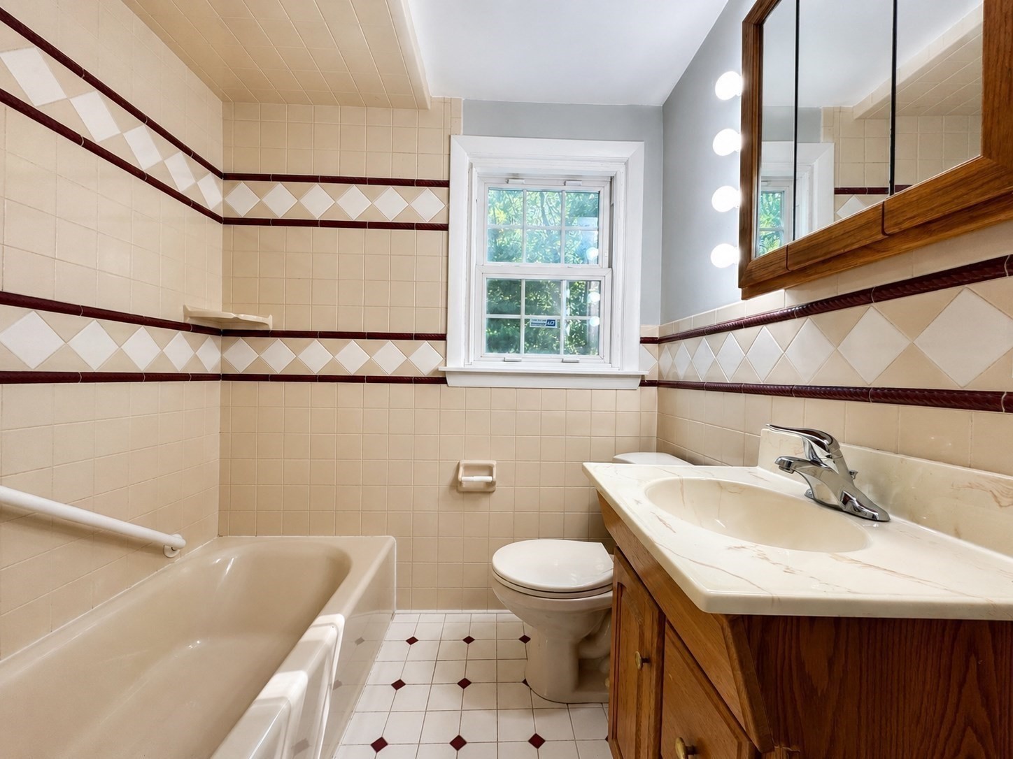 main property photo 14