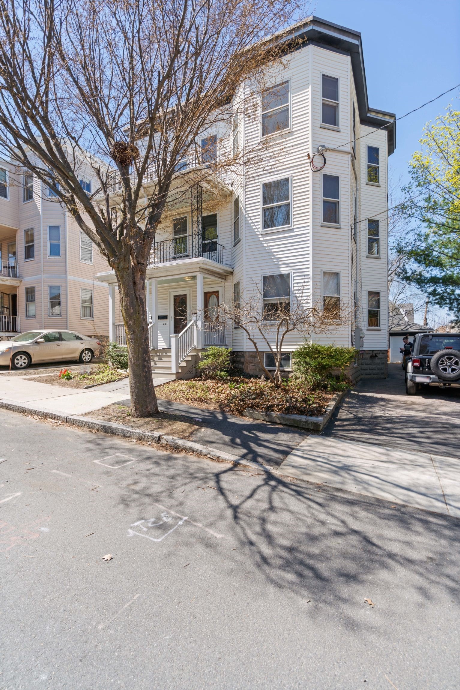 main property photo 14