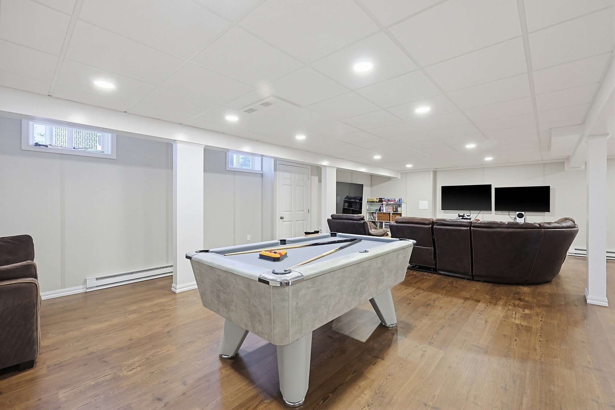 main property photo 35