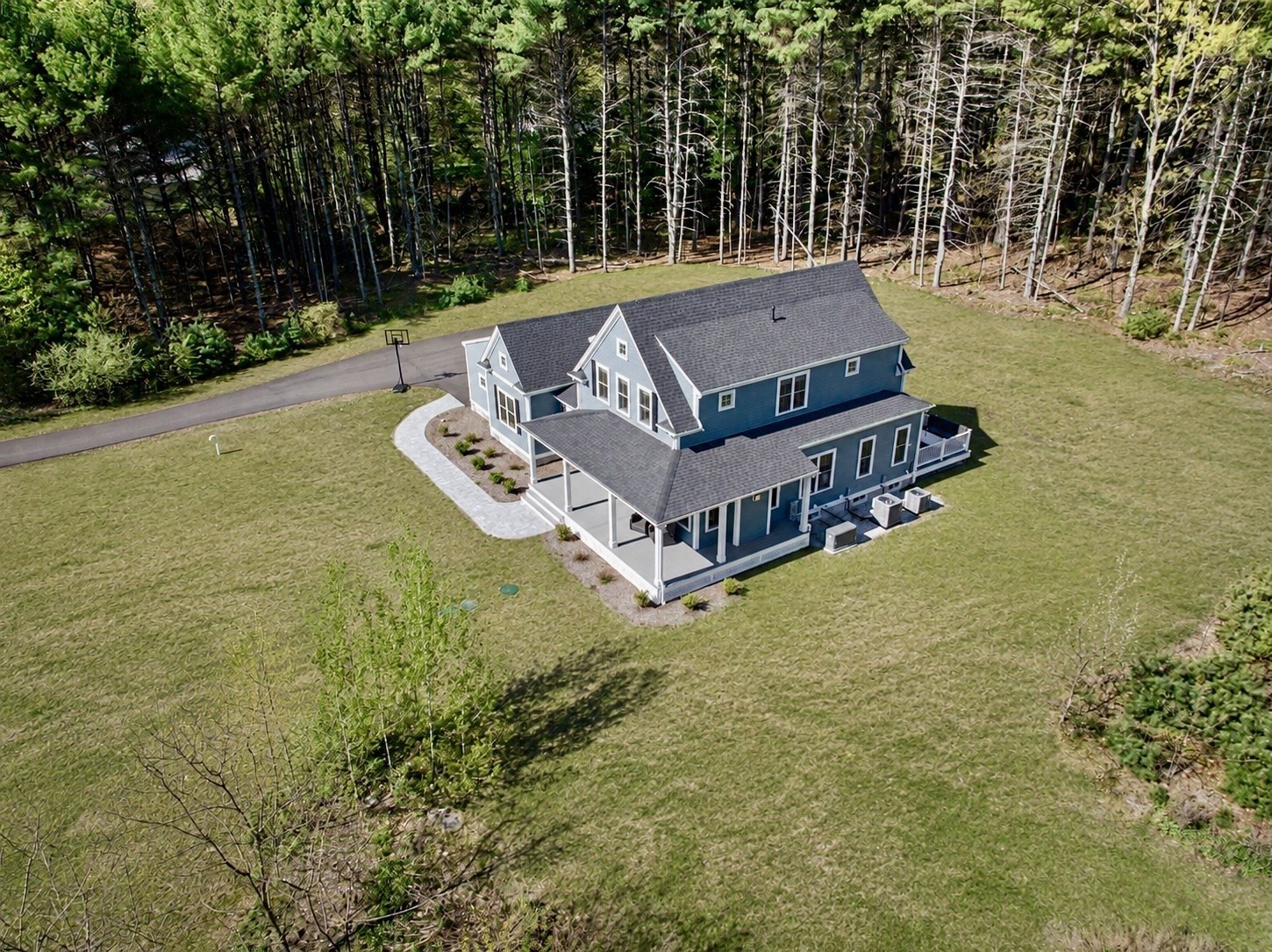 main property photo 40