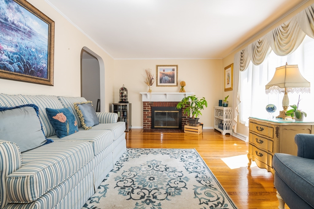 property viewer photo 6