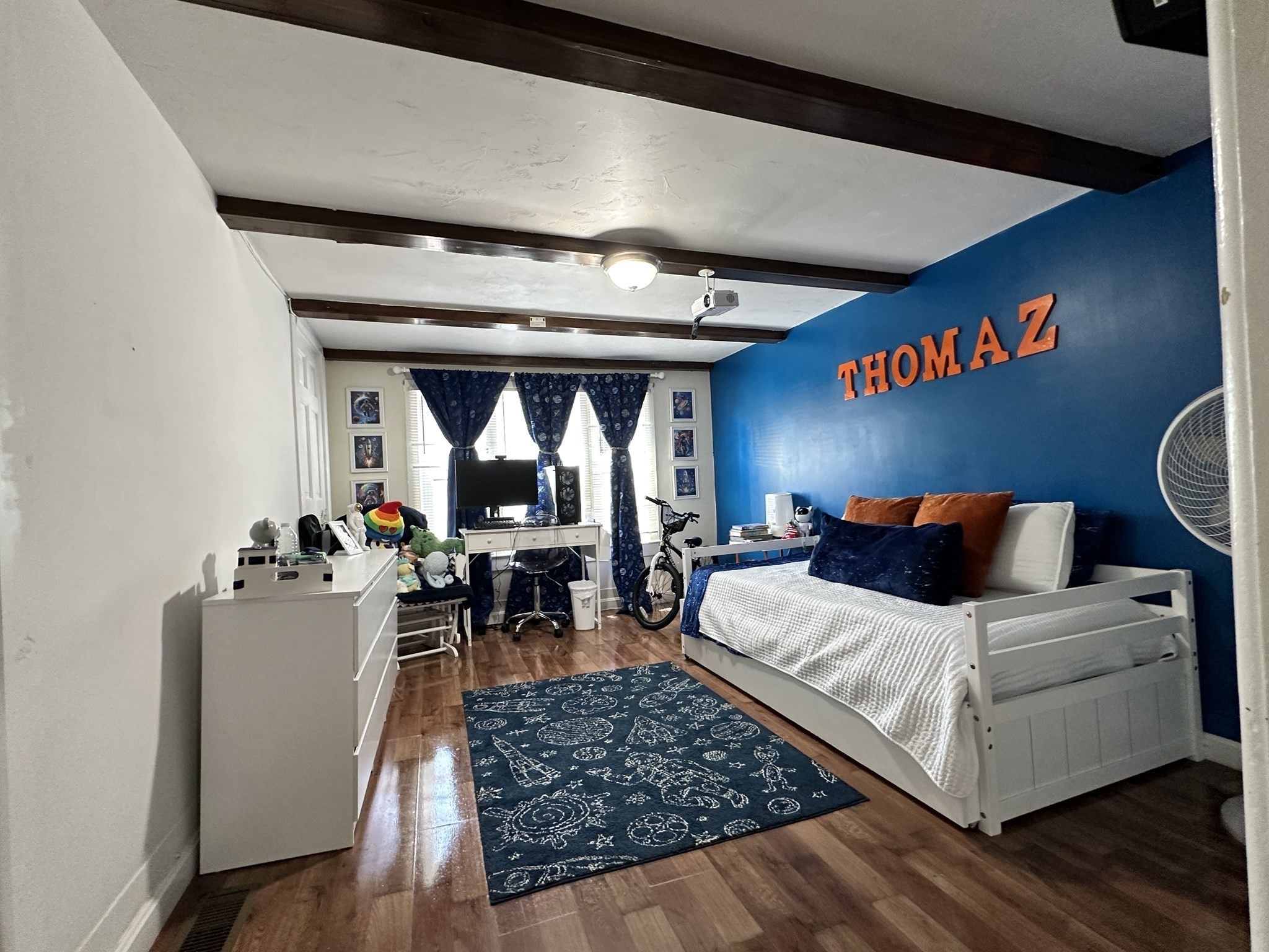 main property photo 7