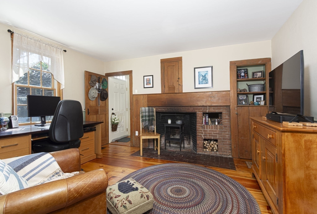 main property photo 17