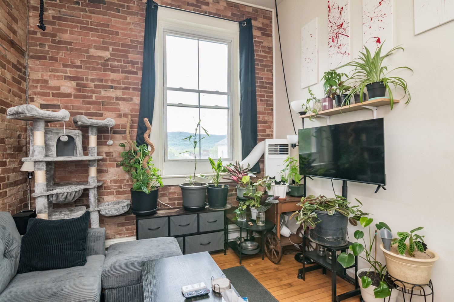main property photo 12