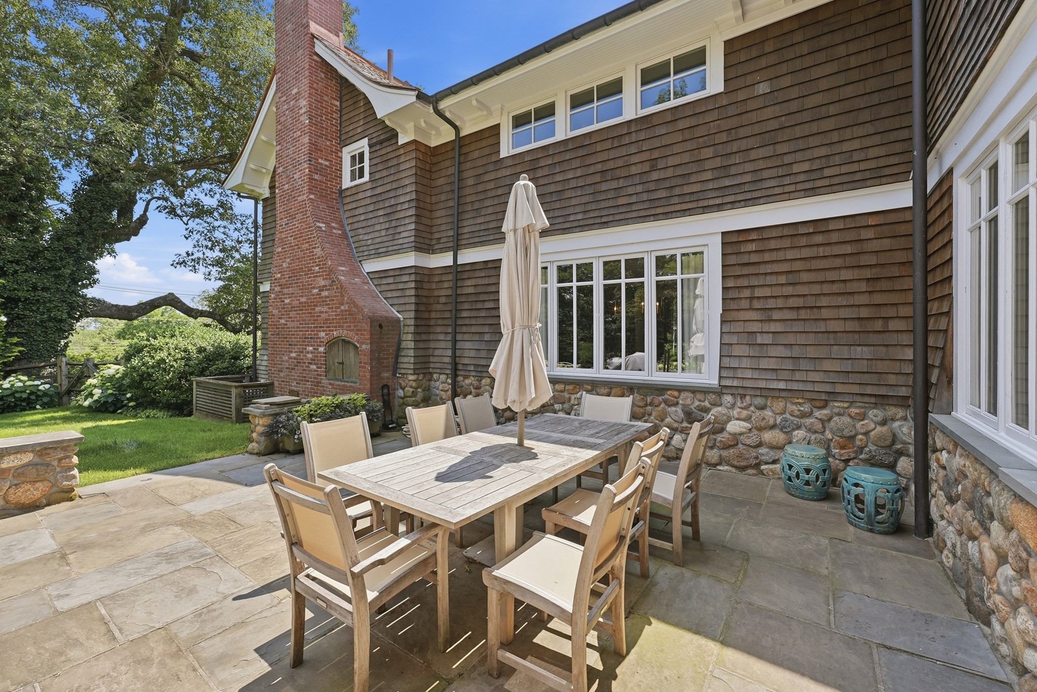 main property photo 19