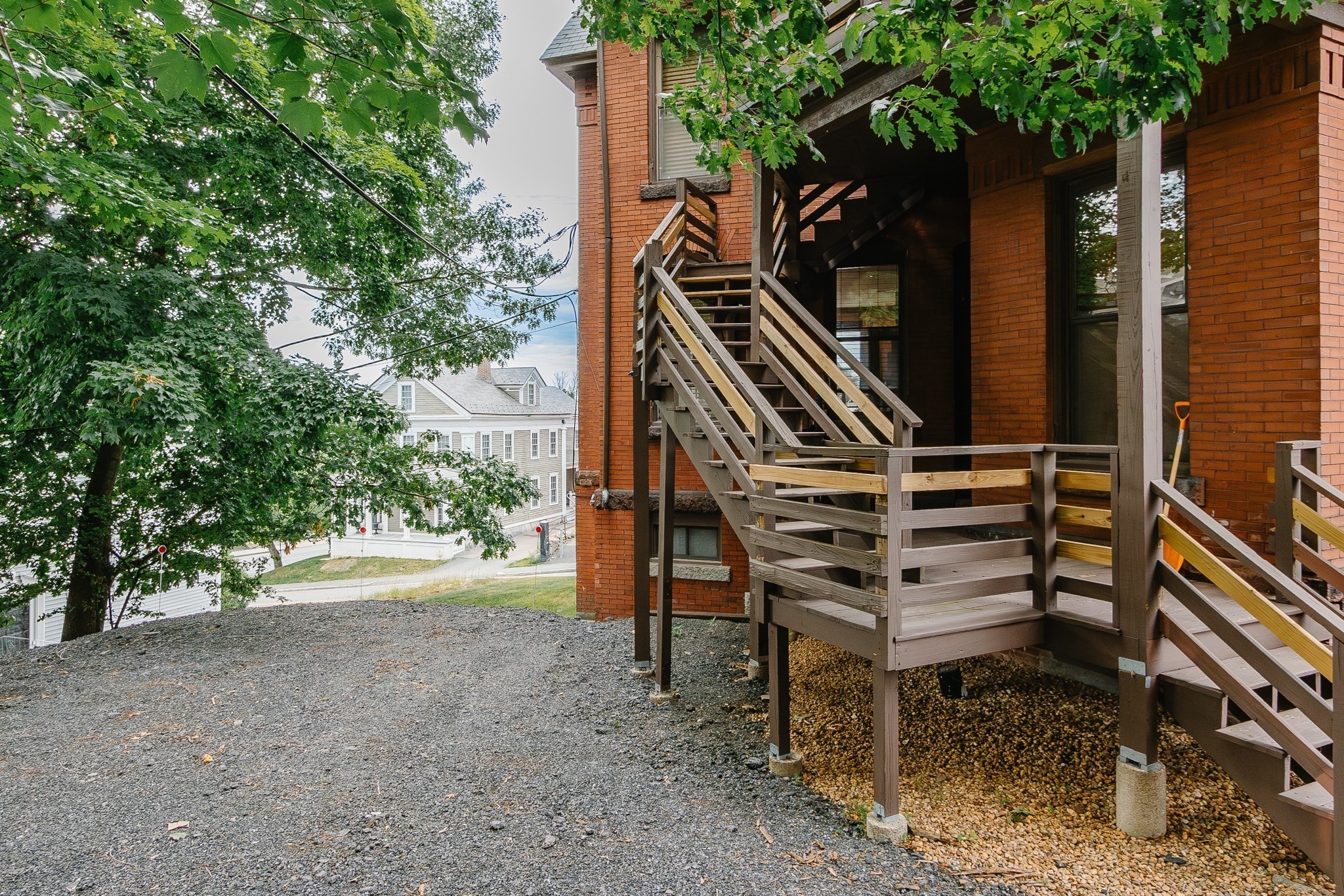 main property photo 25