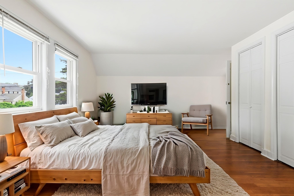 property viewer photo 6
