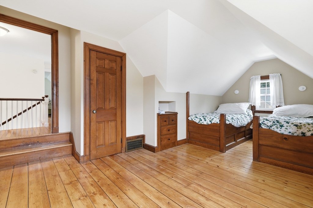 property viewer photo 7