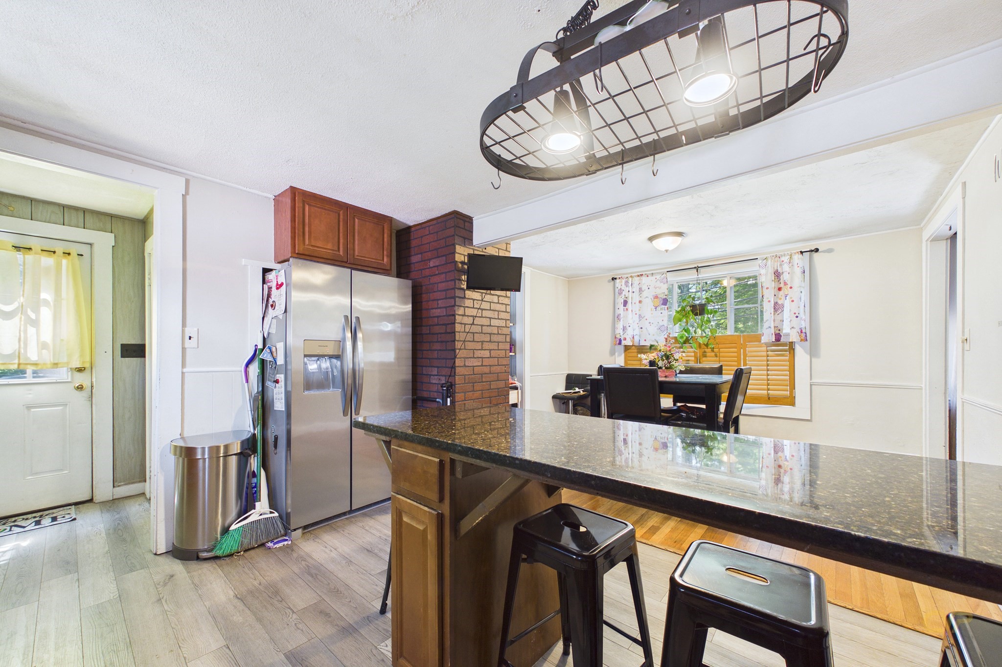 main property photo 14