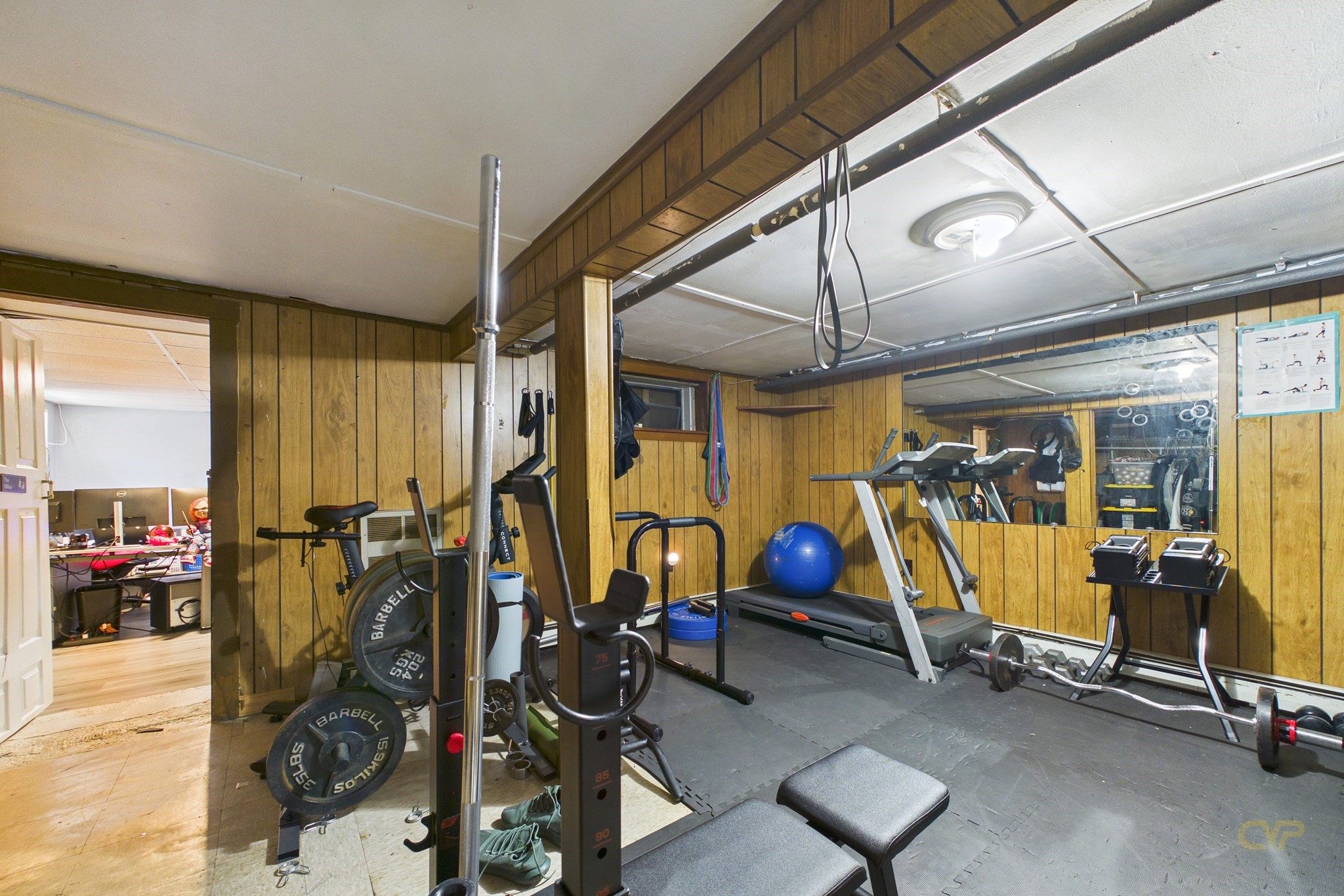 main property photo 28