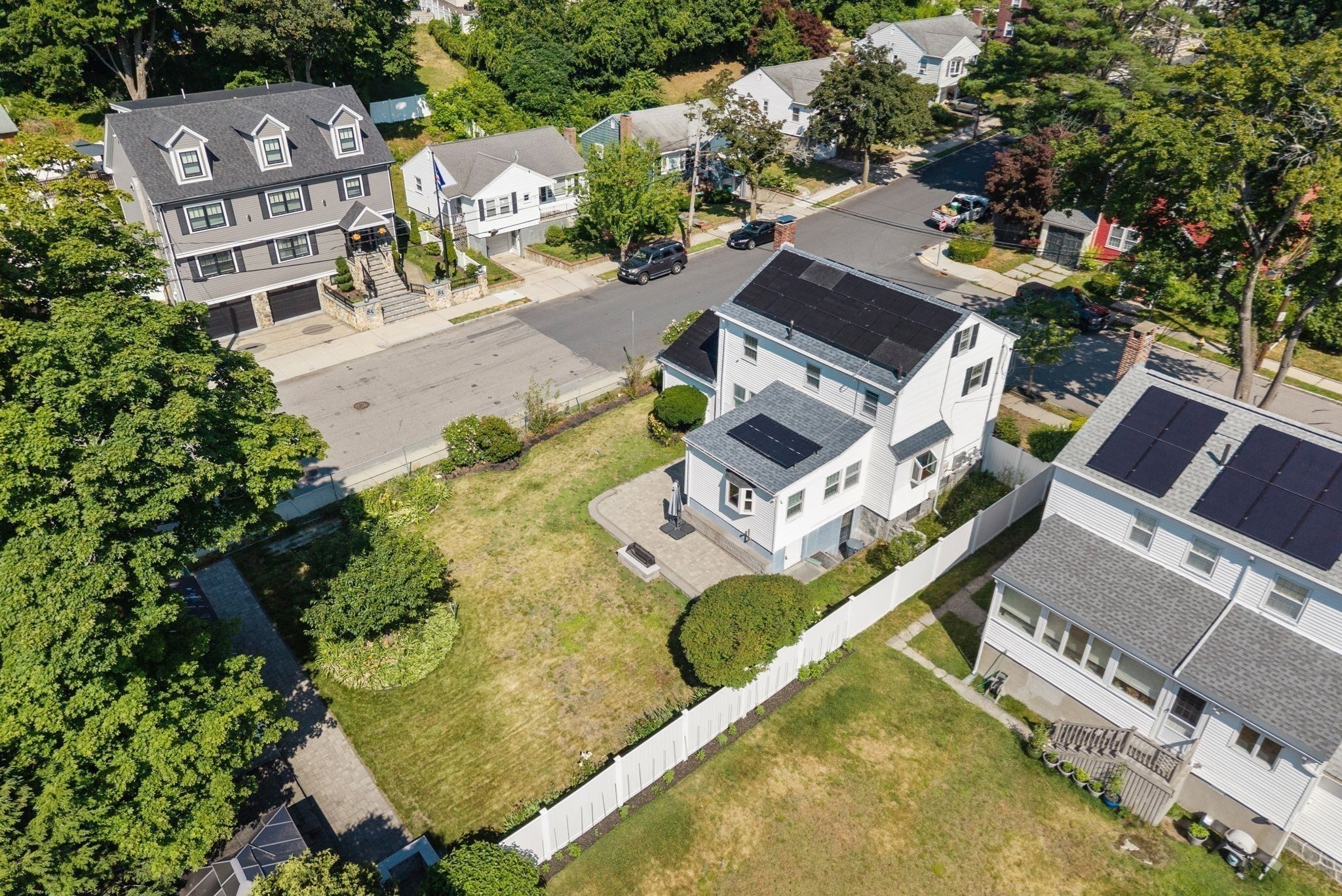 main property photo 34