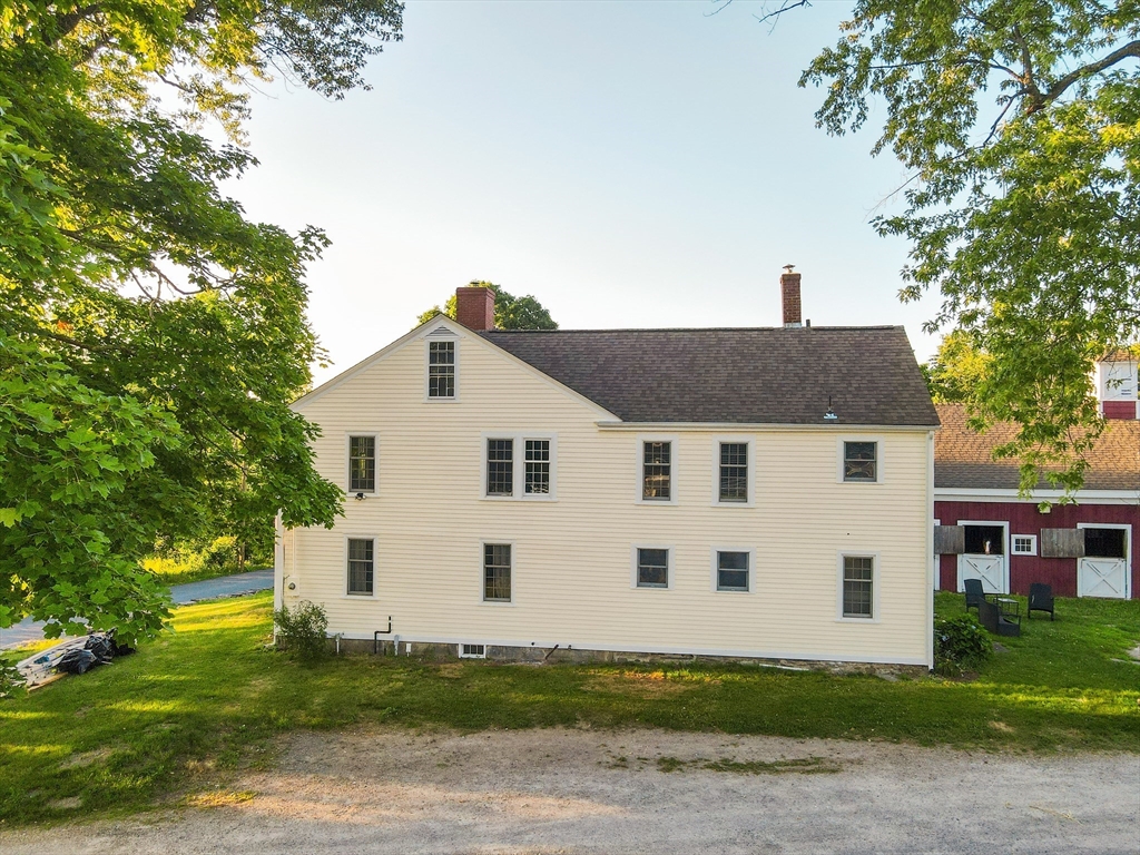 main property photo 23