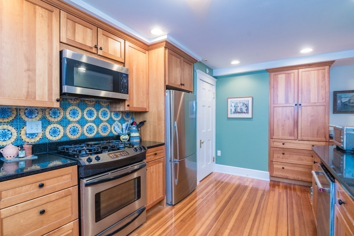 main property photo 16