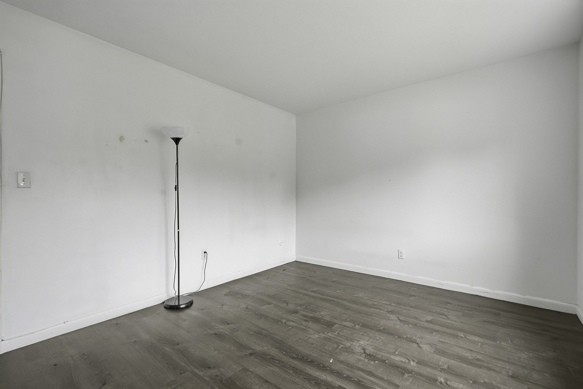 property viewer photo 16