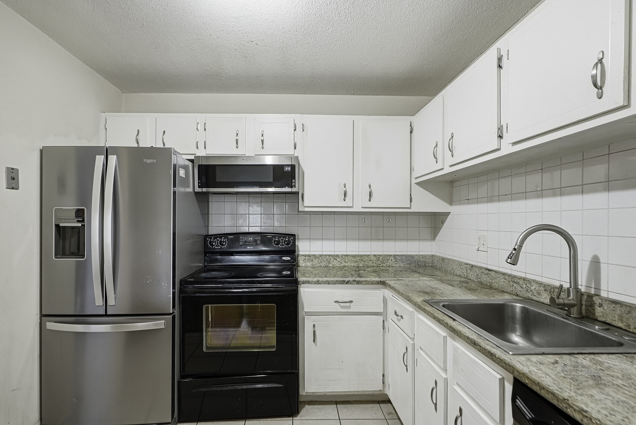 property viewer photo 3