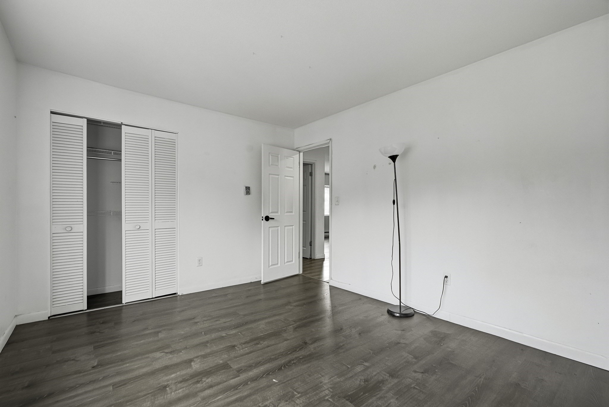 property viewer photo 5