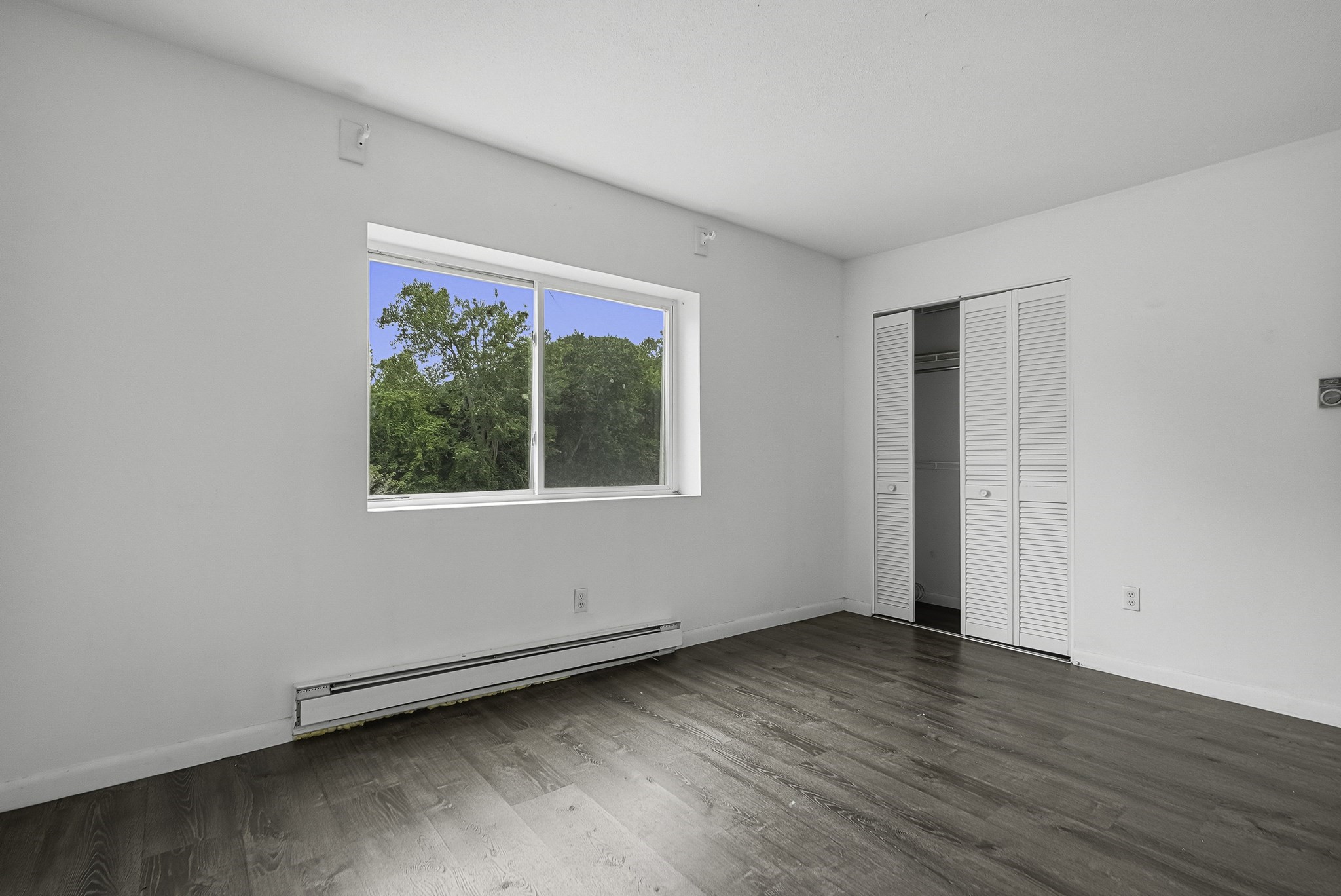 property viewer photo 6