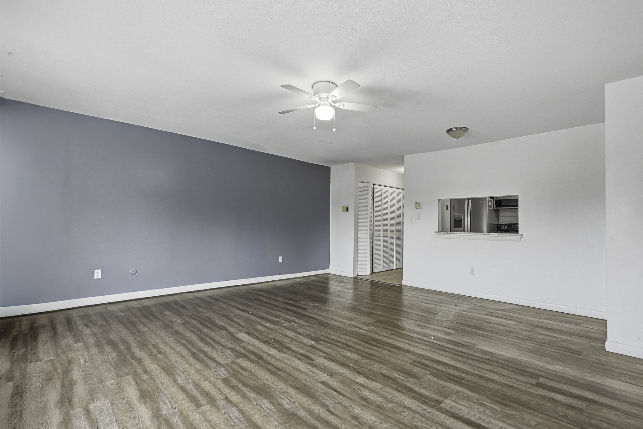 property viewer photo 9