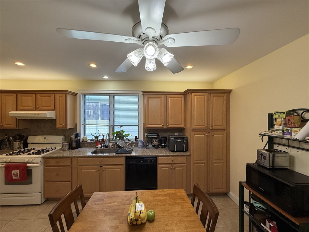 property viewer photo 10