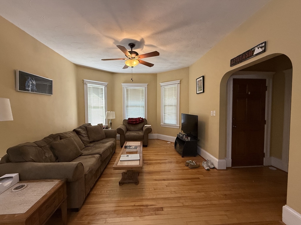 property viewer photo 12