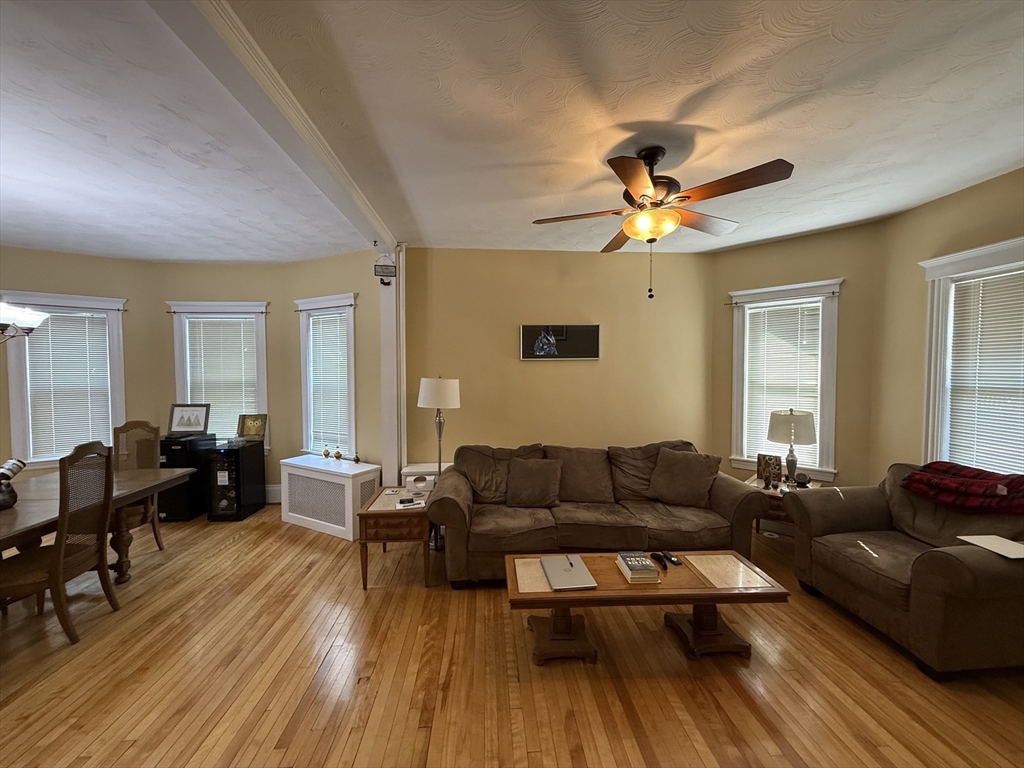 property viewer photo 13