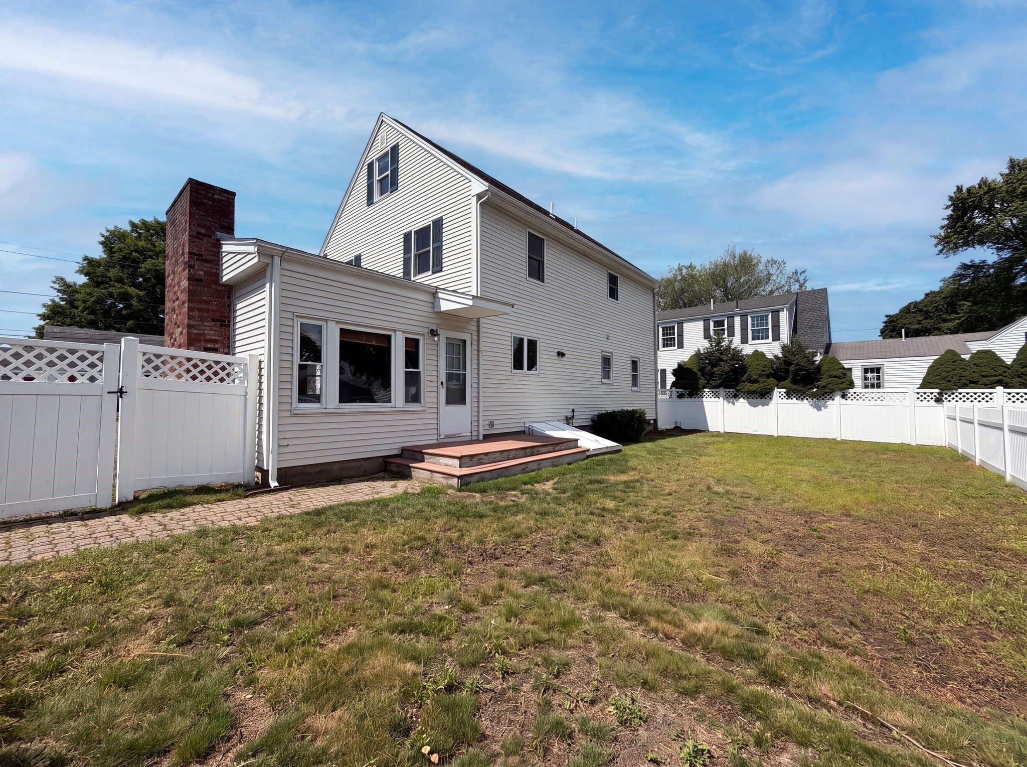 main property photo 5