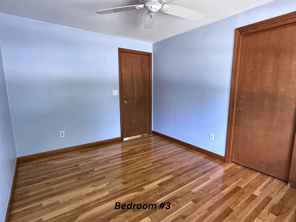 property viewer photo 16