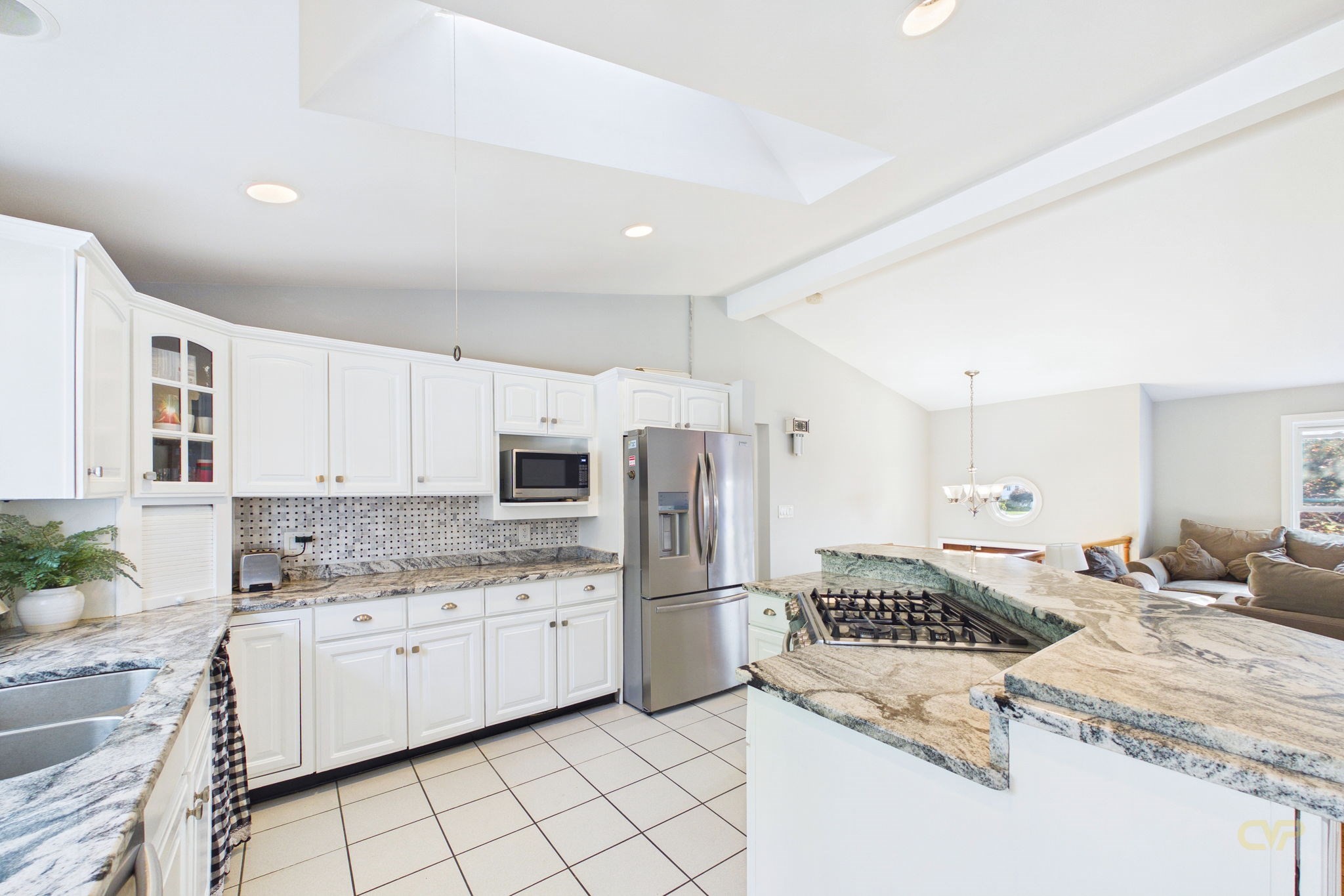 main property photo 16