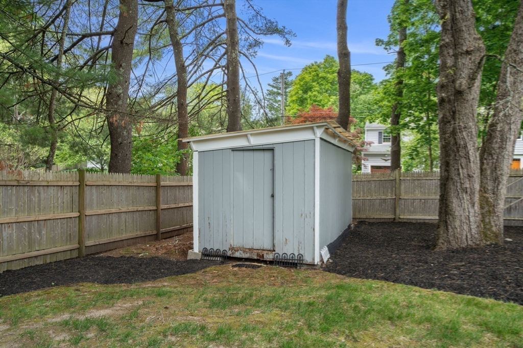 main property photo 34
