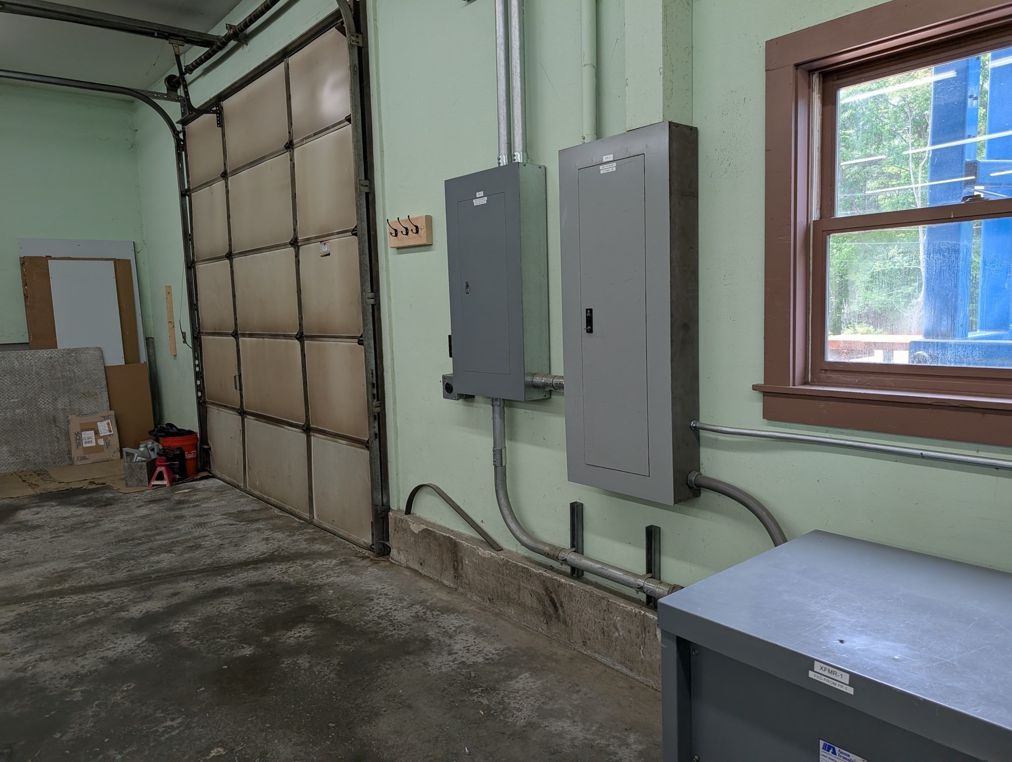 main property photo 4