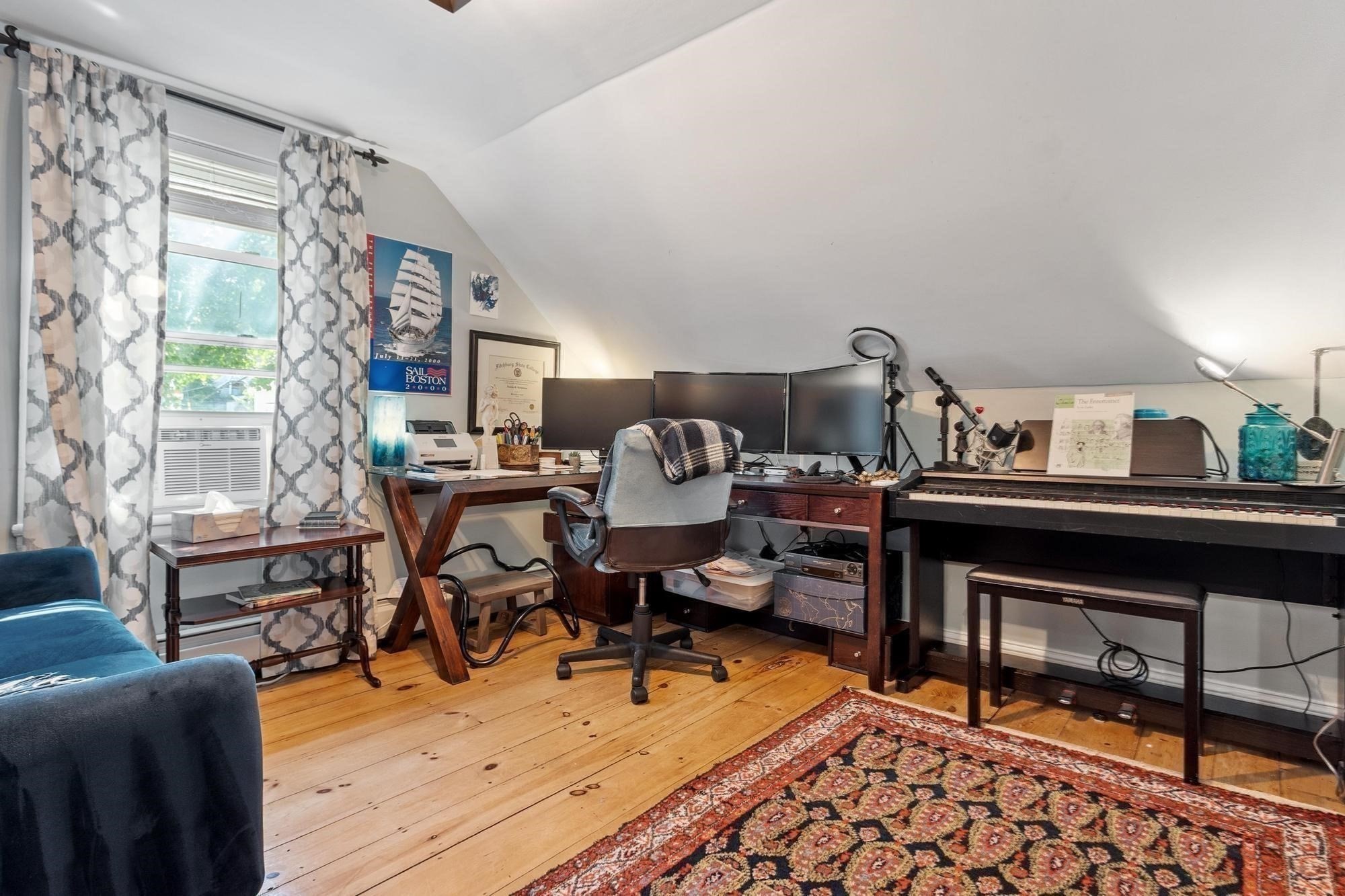 main property photo 15