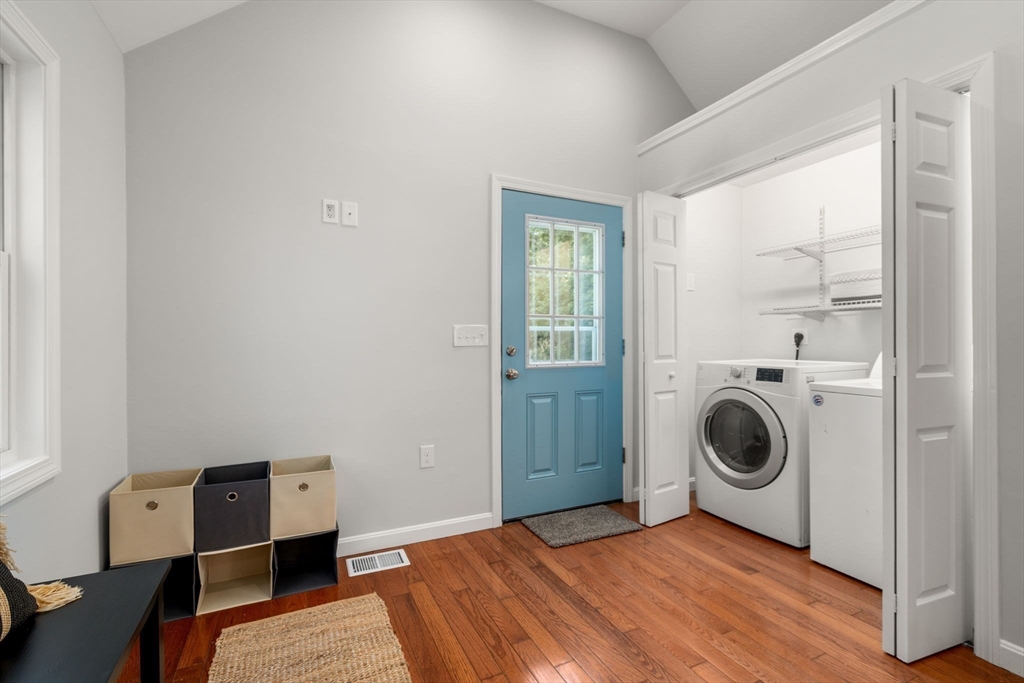 property viewer photo 9
