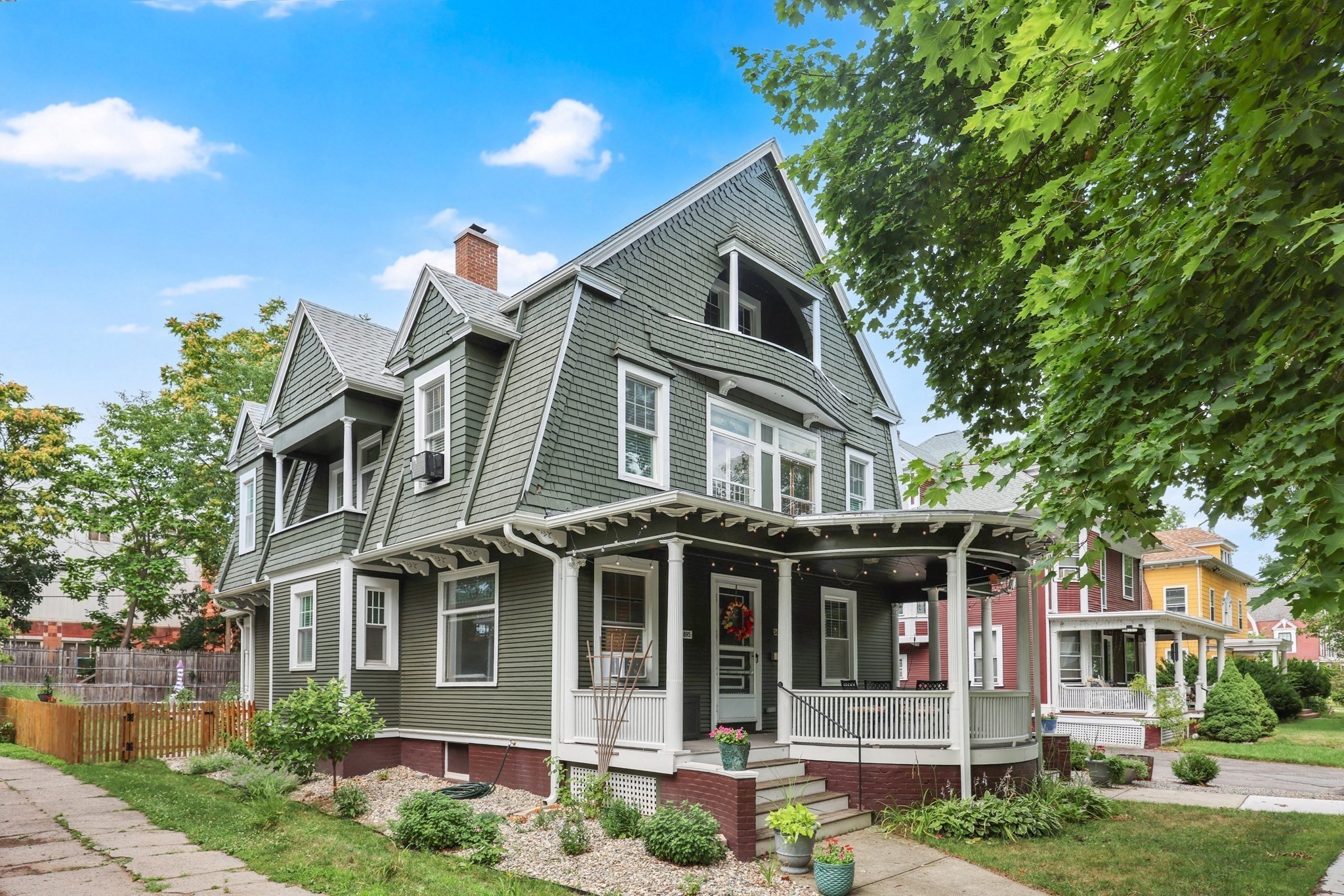 main property photo 40