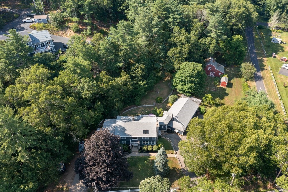 main property photo 40