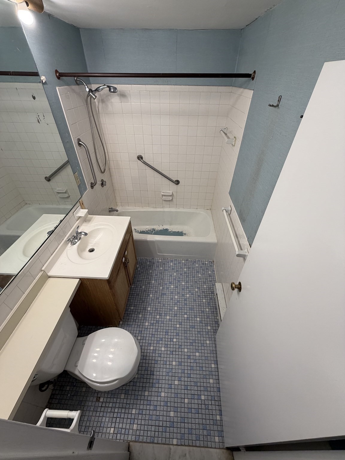 main property photo 14