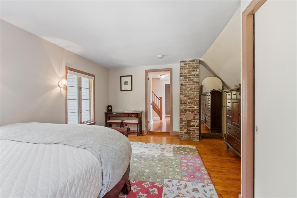 main property photo 23